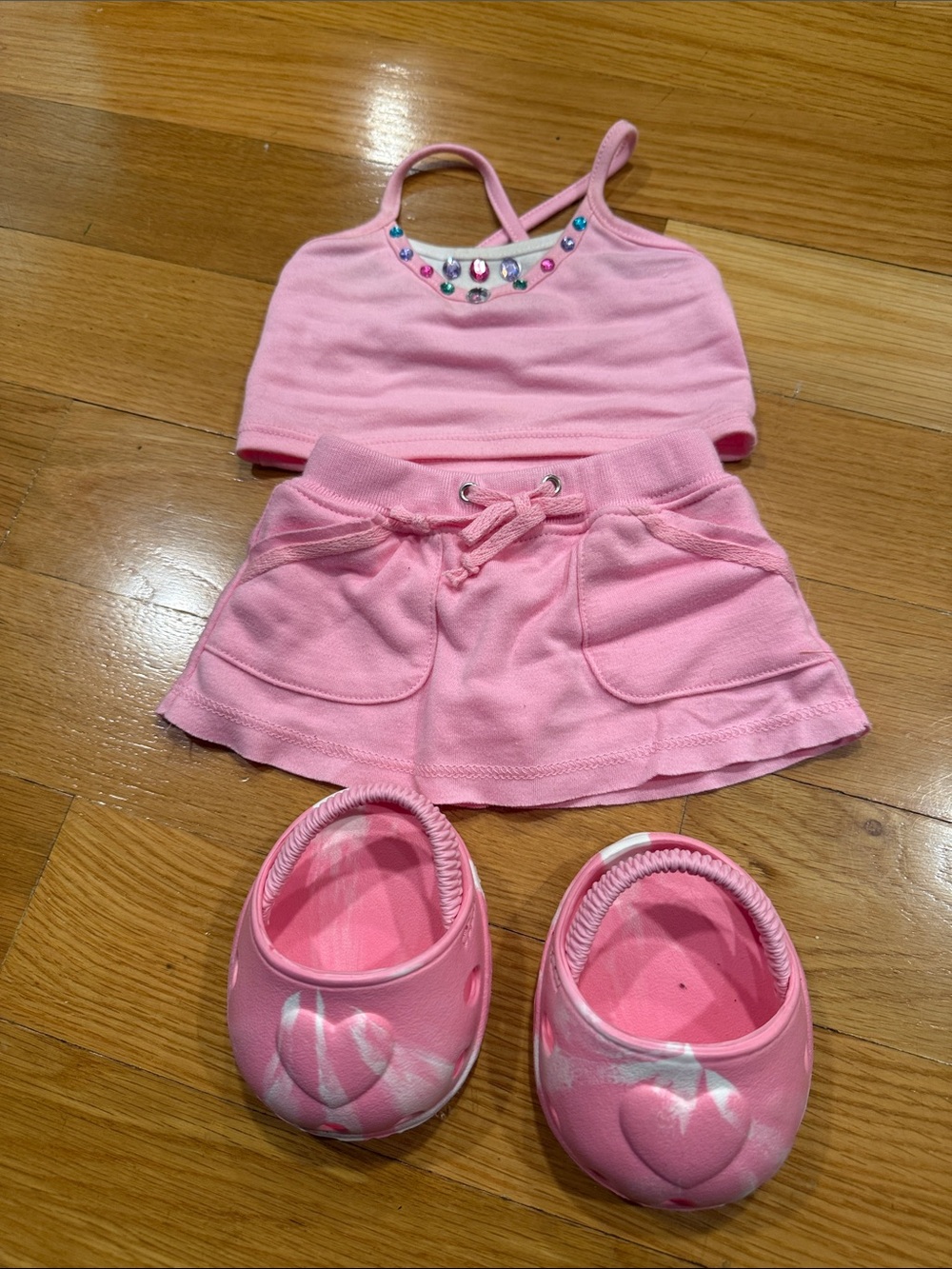 Bulid a bear 2 piece outfit and shoes .